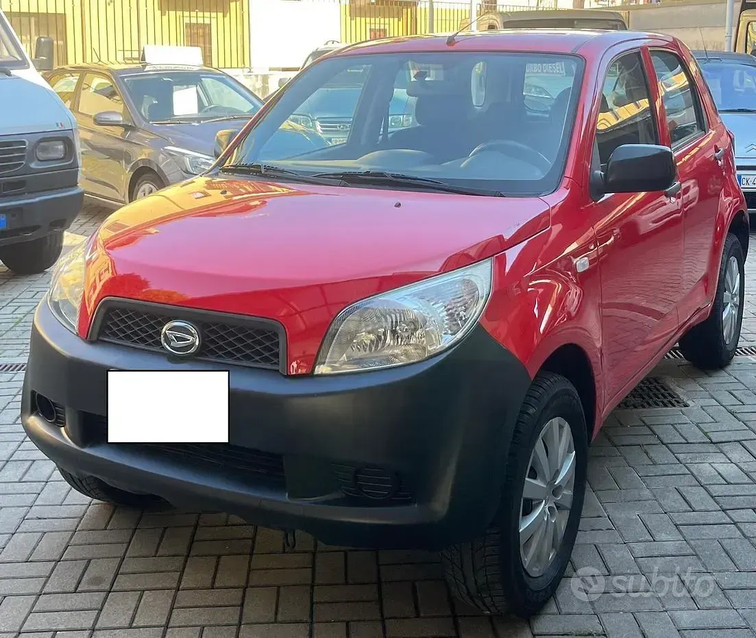 Usata Daihatsu Terios 86 CV (63 kW) 2006 Rosso SUV