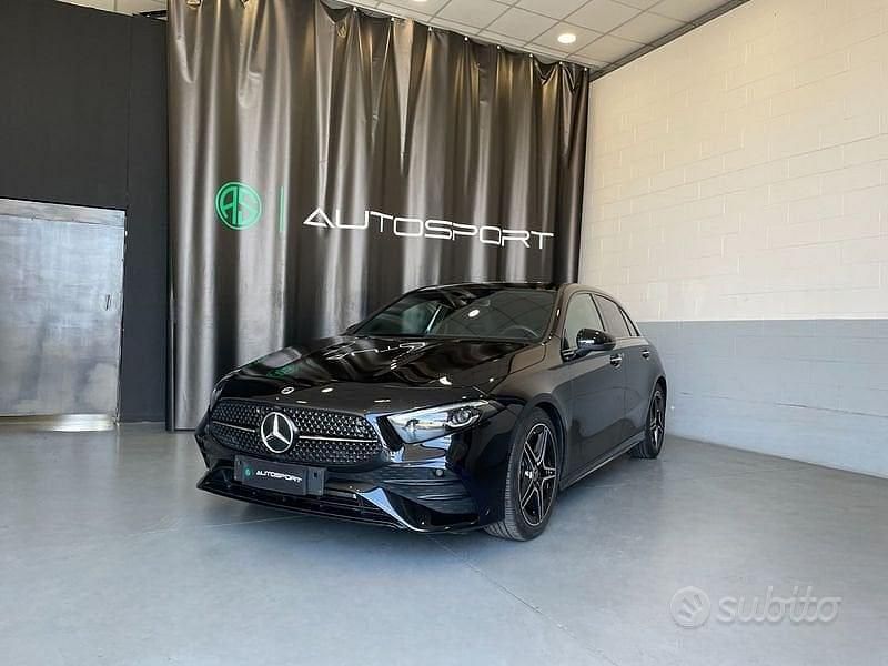 Usata Mercedes A180 AMG line 116 CV (85 kW) 2023 Nero Berlina
