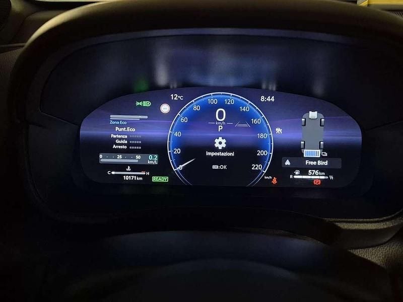 Usata Toyota Yaris Hybrid Lounge 131 CV (96 kW) 2024 Grigio Berlina