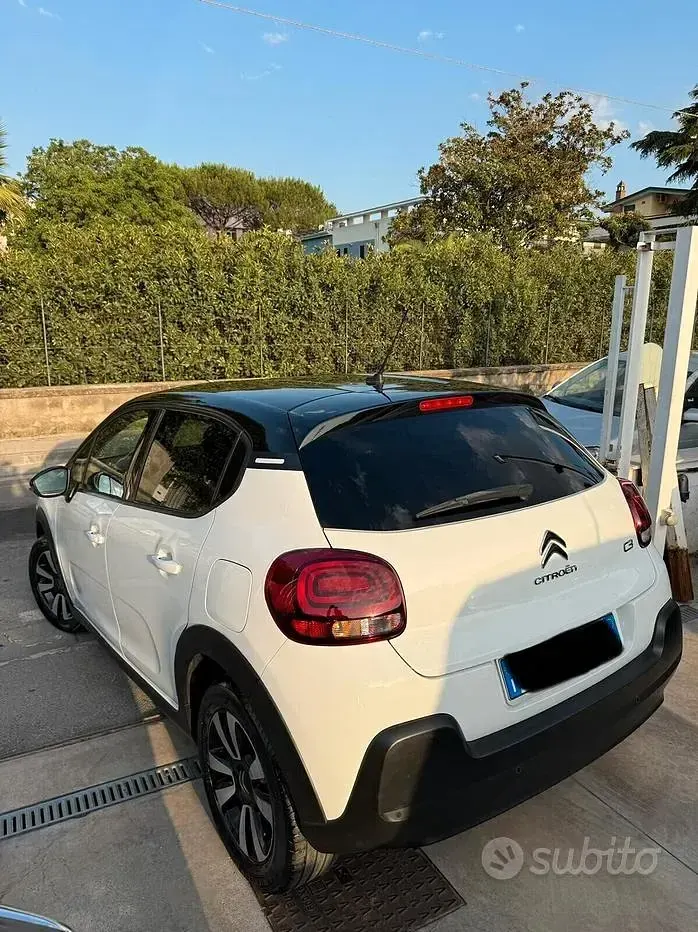 Usata Citroën C3 Shine 102 CV (75 kW) 2023 Bianco Utilitaria