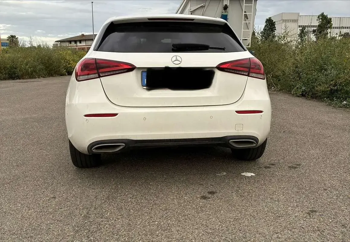 Usata Mercedes A180 Edition 116 CV (85 kW) 2022 Bianco Berlina