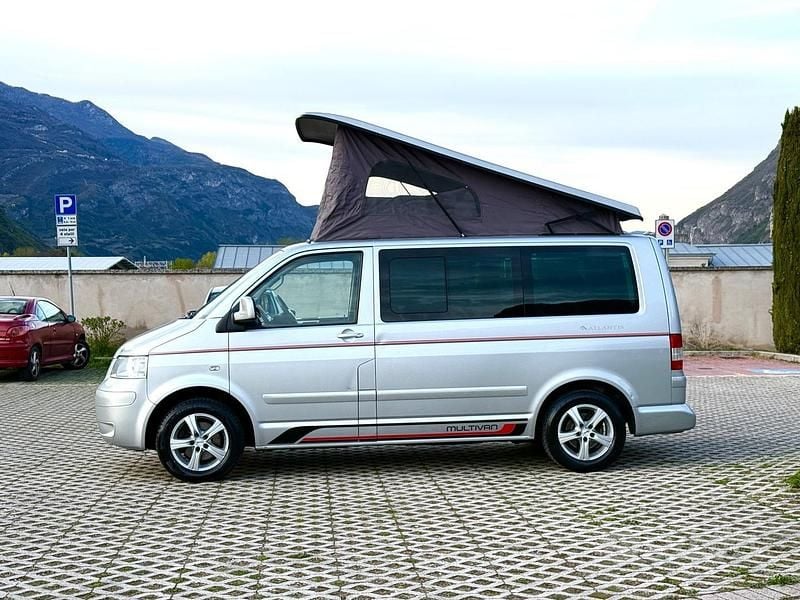 Usata VW California Beach 130 CV (95 kW) 2006 Grigio Furgone