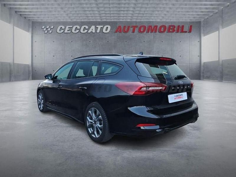 Usata Ford Focus ST-Line 116 CV (85 kW) 2023 Nero Station wagon