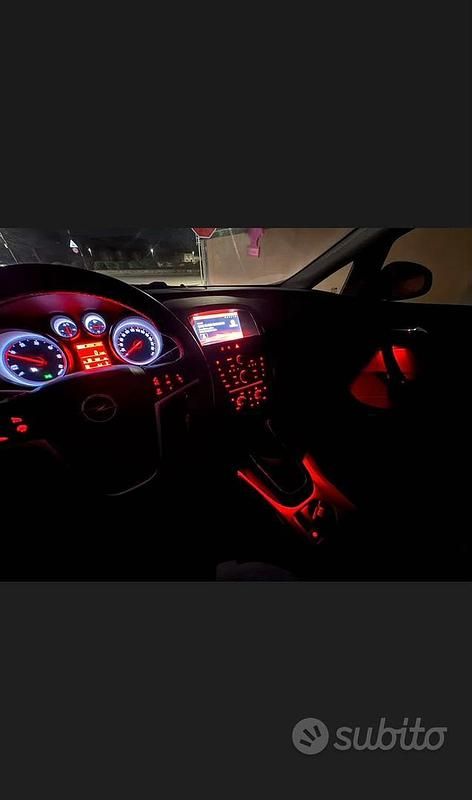 Usata Opel Astra 110 CV (80 kW) 2015 Berlina