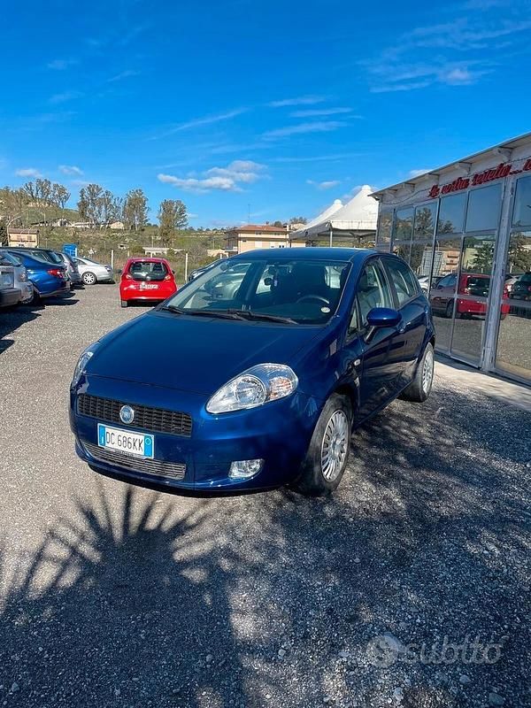 Usata Fiat Grande Punto 75 CV (55 kW) 2006 Blu Utilitaria