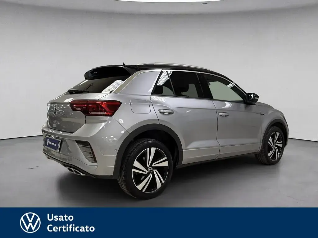 Usata VW T-Roc R-line 116 CV (85 kW) 2022 Grigio SUV