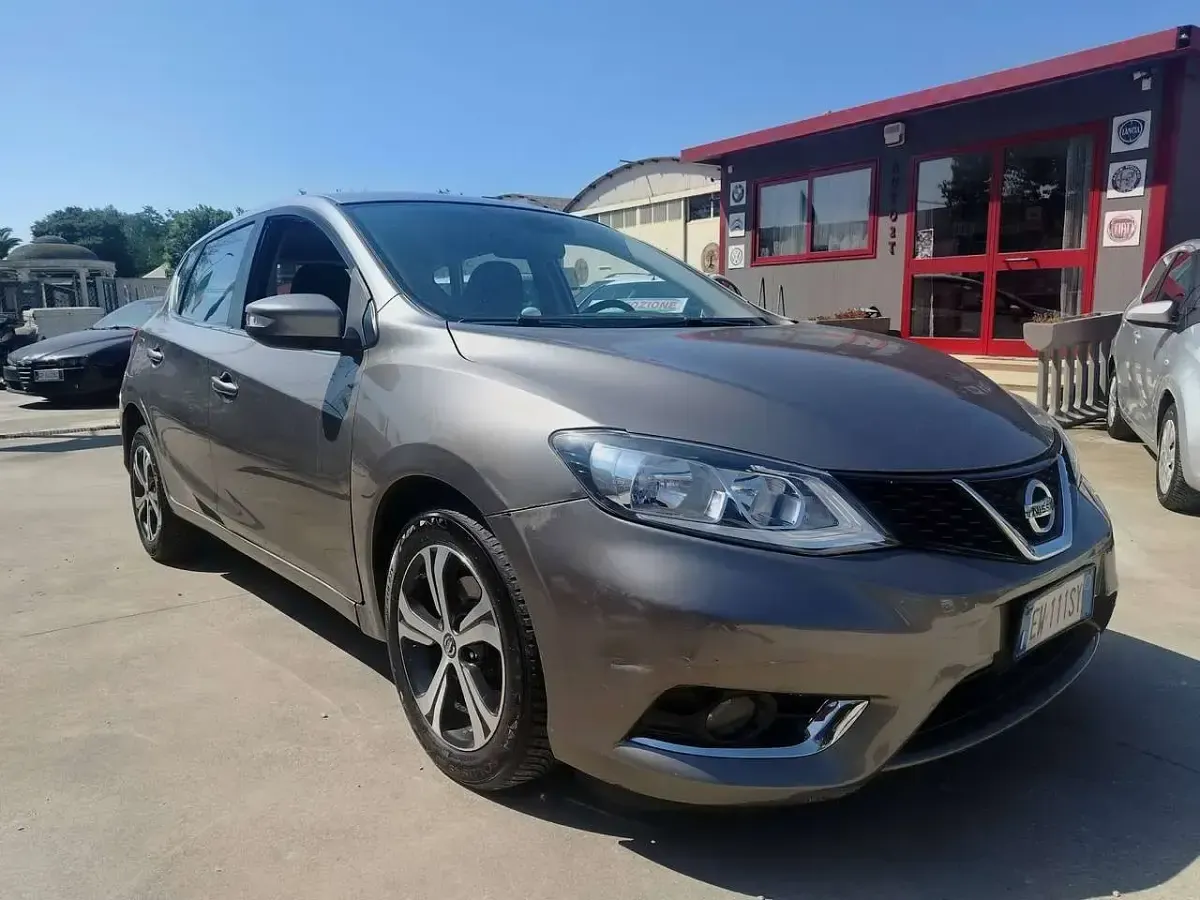 Usata Nissan Pulsar Tekna 110 CV (80 kW) 2014 Grigio Utilitaria