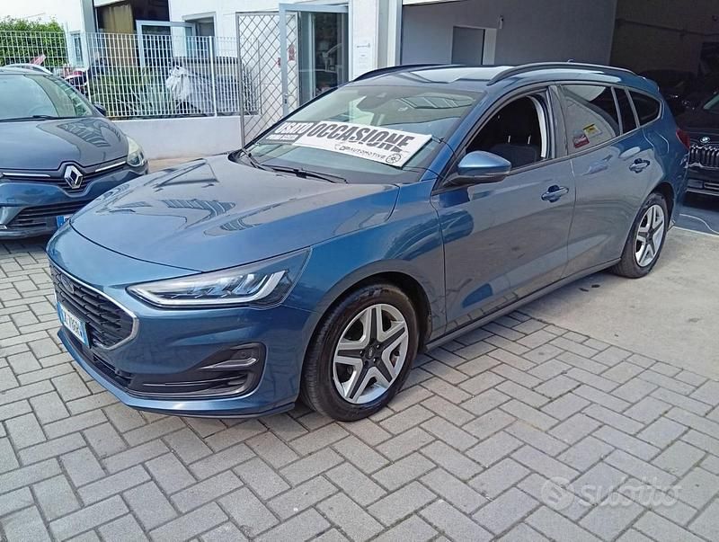 Usata Ford Focus Active 116 CV (85 kW) 2022 Blu Station wagon
