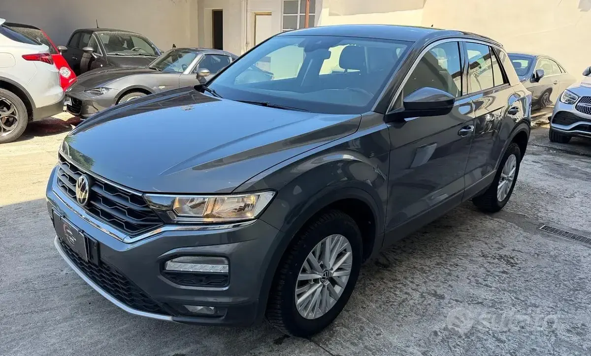 Usata VW T-Roc Sport 150 CV (110 kW) 2021 Grigio SUV