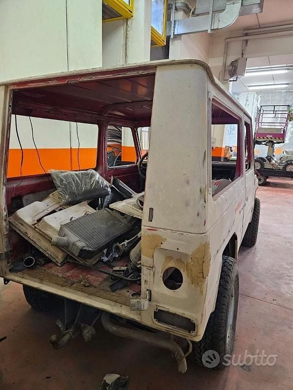 Usata Mercedes G300 88 CV (64 kW) 1983 Rosso SUV