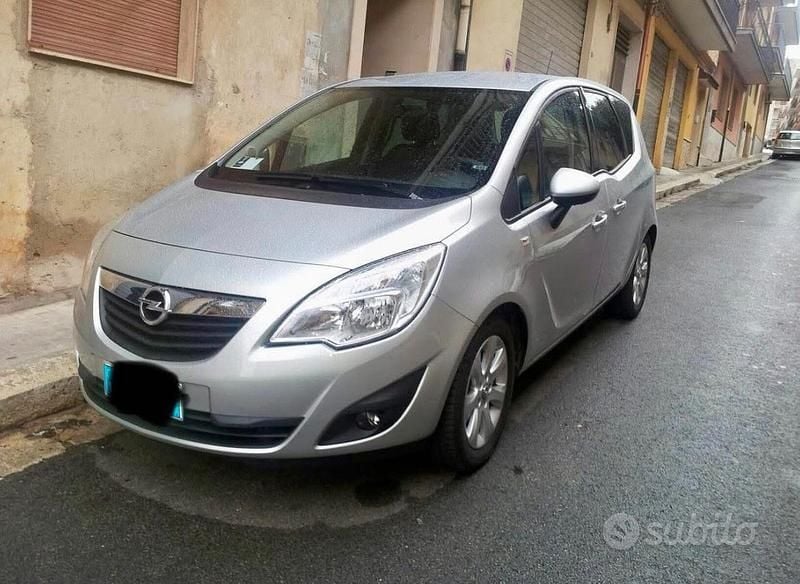 Usata Opel Meriva 95 CV (69 kW) 2012 Grigio Monovolume