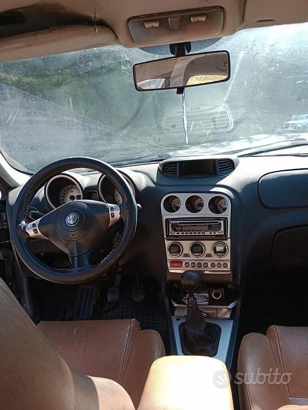 Usata Alfa Romeo 156 140 CV (102 kW) 2003 Berlina