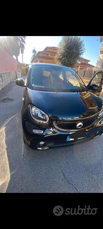 Nero Usata 2016 Smart ForFour Utilitaria | 7200 € (Buon prezzo) - Immagine 1/4