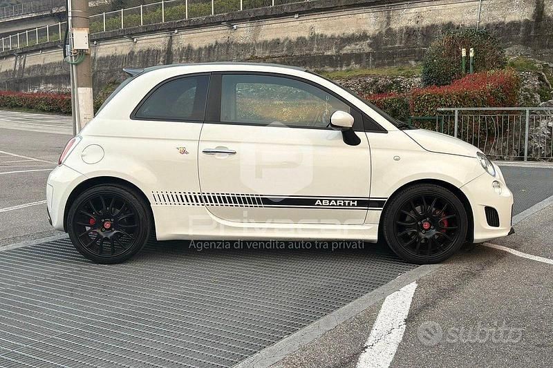 Usata Abarth 500C Custom 140 CV (102 kW) 2015 Bianco Cabrio
