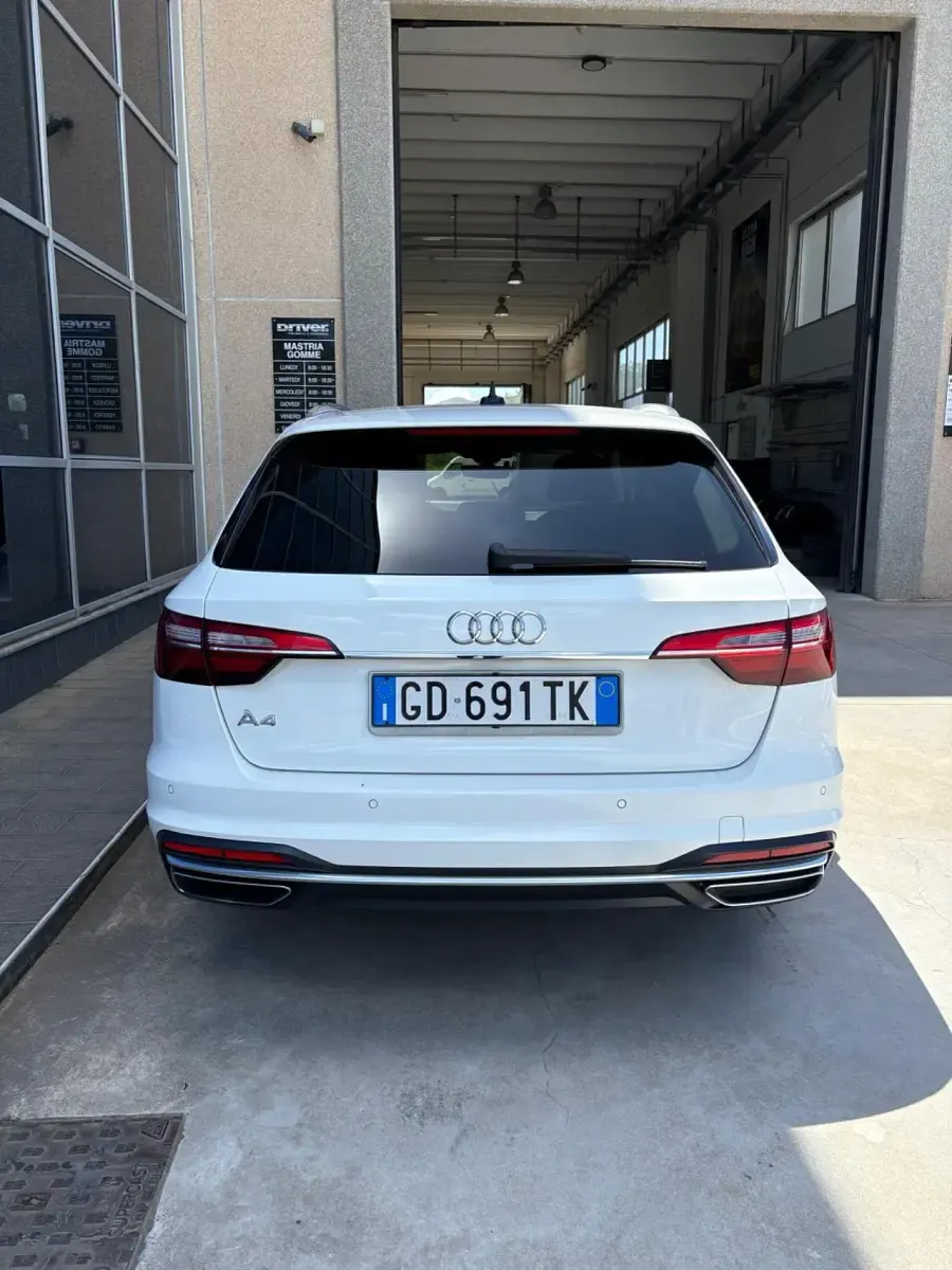Usata Audi A4 Advanced 163 CV (119 kW) 2020 Bianco Station wagon