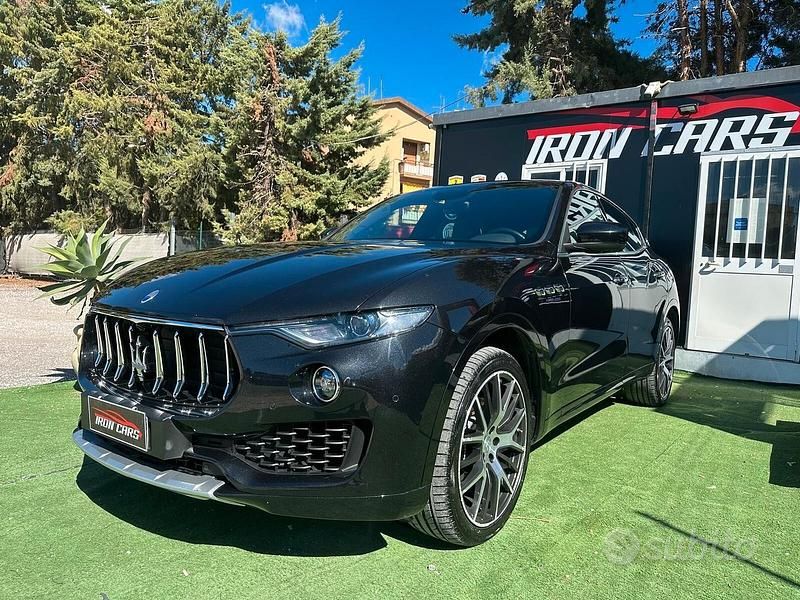 Usata Maserati Levante 250 CV (183 kW) 2016 Nero SUV