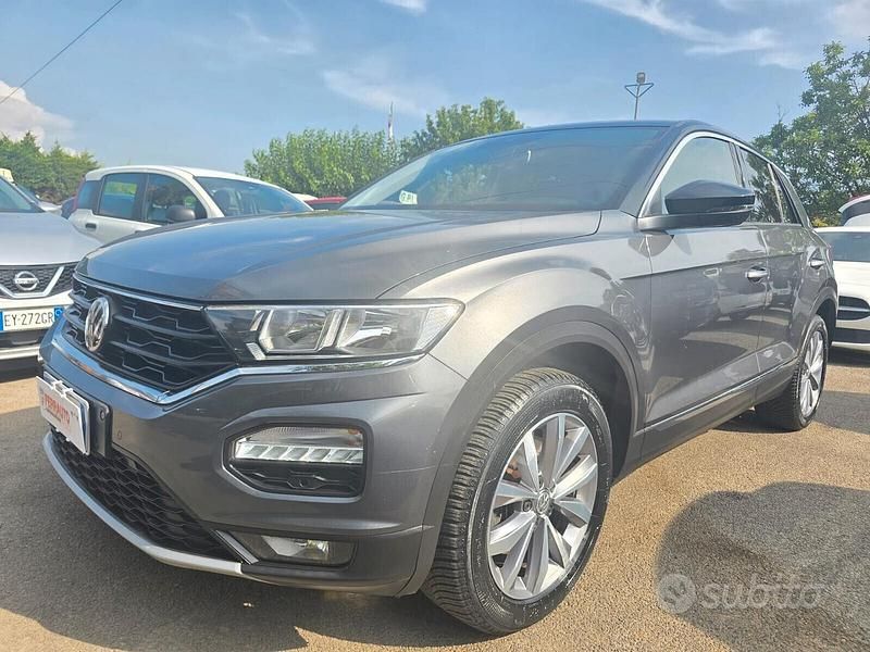 Usata VW T-Roc Style 150 CV (110 kW) 2018 Grigio SUV