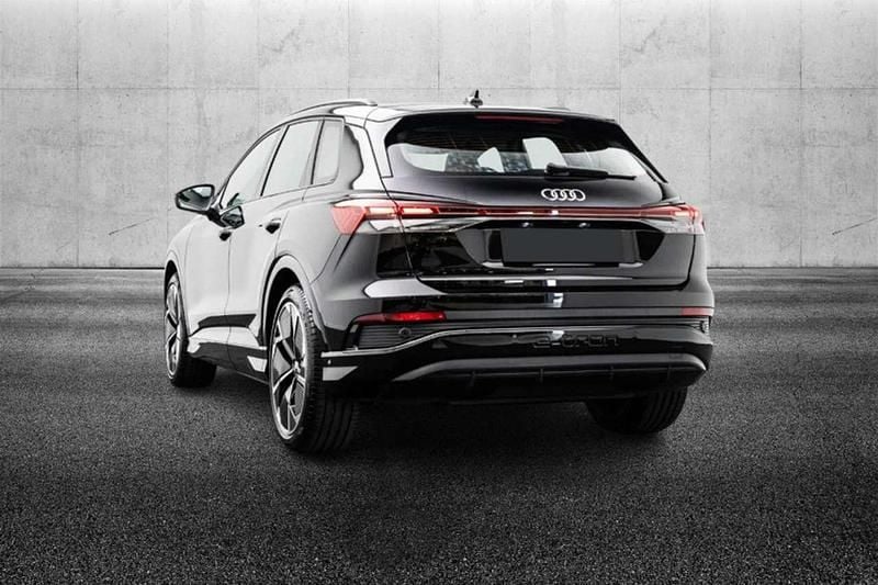 Usata Audi Q4 e-tron S-Line 69 kW (95 CV) 2023 Nero SUV