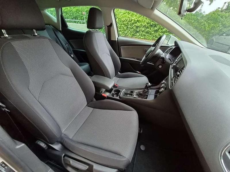 Usata Seat Leon Reference 86 CV (63 kW) 2017 Berlina