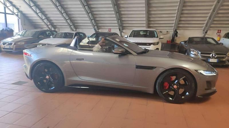 Usata Jaguar F-Type First Edition 300 CV (220 kW) 2020 Argento Cabrio