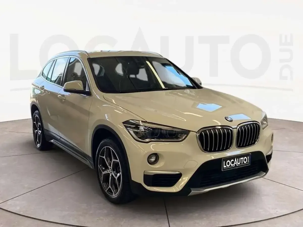 Usata BMW X1 xLine 140 CV (102 kW) 2018 Bianco SUV
