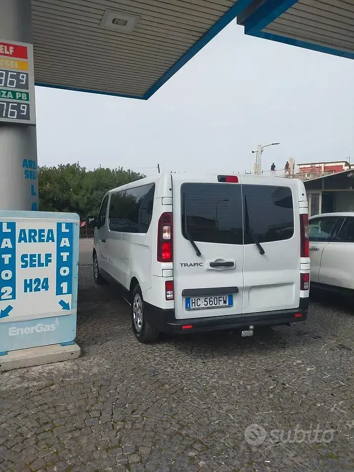 Usata Renault Trafic 150 CV (110 kW) 2022 Bianco Monovolume