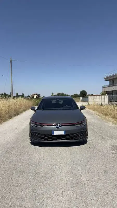 Usata VW Golf VIII GTI 245 CV (180 kW) 2021 Grigio Berlina