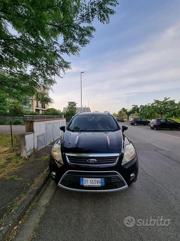 Usata Ford Kuga 136 CV (100 kW) 2009 Nero SUV
