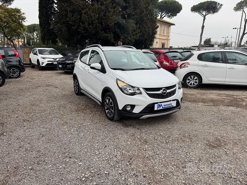 Usata Opel Karl Rocks 73 CV (53 kW) 2018 Bianco Utilitaria