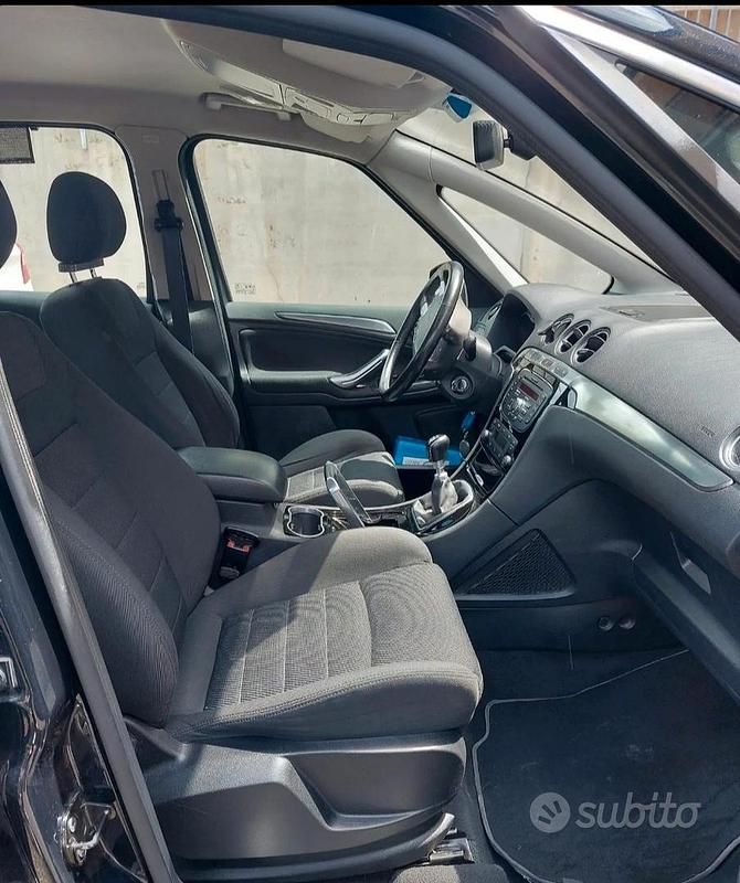 Gebraucht Ford S-MAX S 140 PS (102 kW) 2010 Schwarz Van / Kleinbus