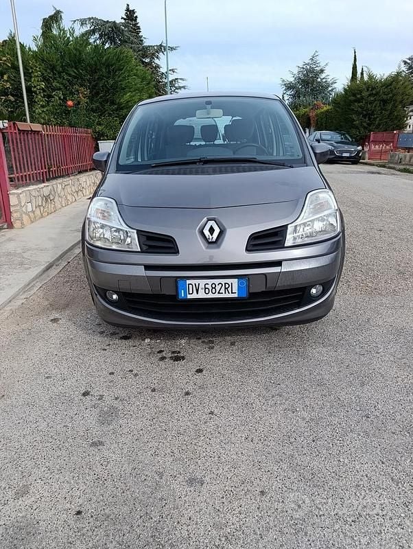 Usata Renault Modus 112 CV (82 kW) 2010 Monovolume