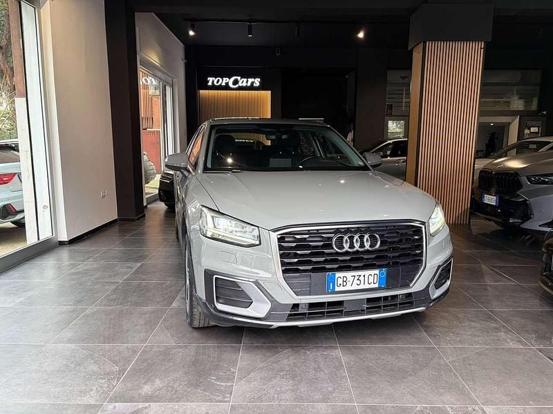 Usata Audi Q2 Design 116 CV (85 kW) 2020 Grigio SUV