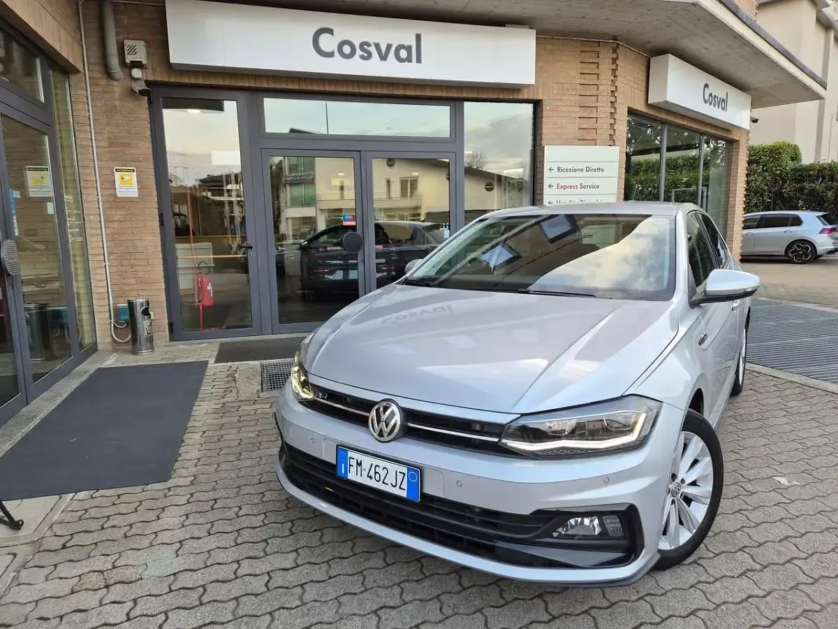Usata VW Polo Highline 116 CV (85 kW) 2018 Silver metall Utilitaria