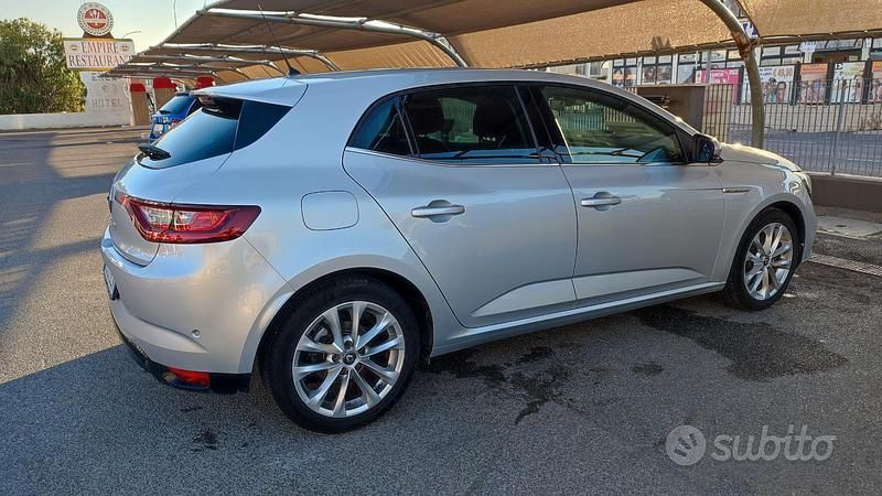 Usata Renault Mégane IV 115 CV (84 kW) 2018 Grigio Berlina
