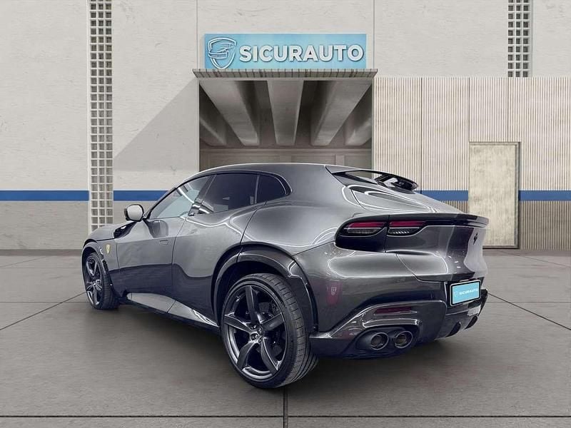 Usata Ferrari Purosangue 725 CV (533 kW) 2024 Grigio silverstone SUV