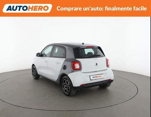 Usata Smart ForFour Passion 89 CV (65 kW) 2018 Bianco Utilitaria