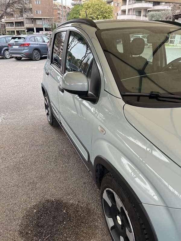 Usata Fiat Panda Cross Cross 67 CV (49 kW) 2020 Blu/azzurro Utilitaria