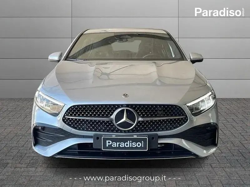 Usata Mercedes A180 Advanced Plus 116 CV (85 kW) 2024 Grigio Berlina