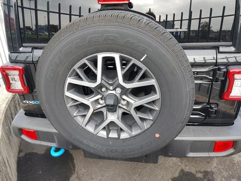 Usata Jeep Wrangler Sahara 379 CV (278 kW) 2024 Nero SUV