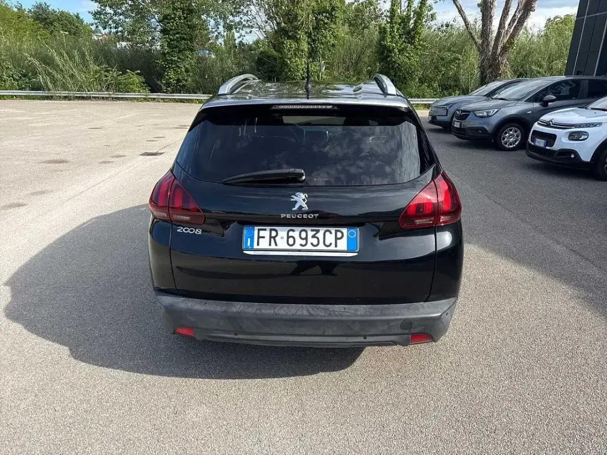 Usata Peugeot 2008 Active 82 CV (60 kW) 2018 Nero SUV