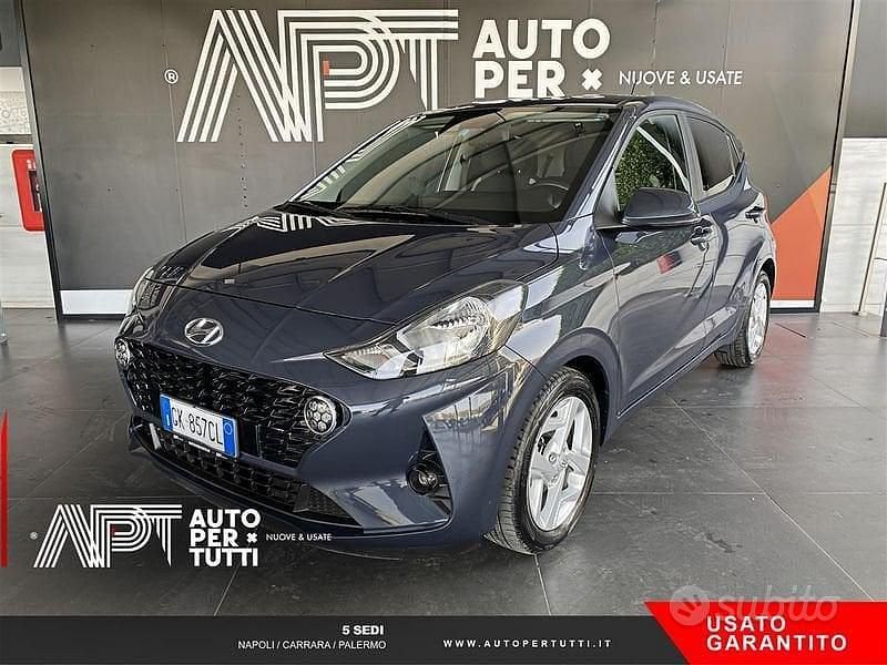 Blu/azzurro Usata 2022 Hyundai i10 Due volumi | 12.900 € (Buon prezzo) - Immagine 1/4