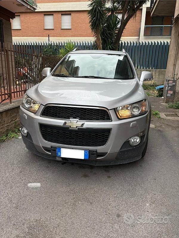 Usata Chevrolet Captiva 184 CV (135 kW) 2011 Grigio SUV