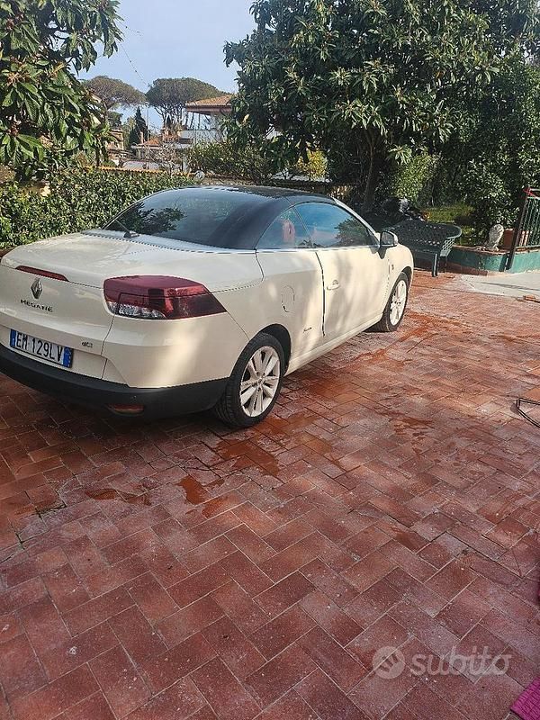 Usata Renault Mégane Cabriolet Floride 110 CV (80 kW) 2012 Cabrio