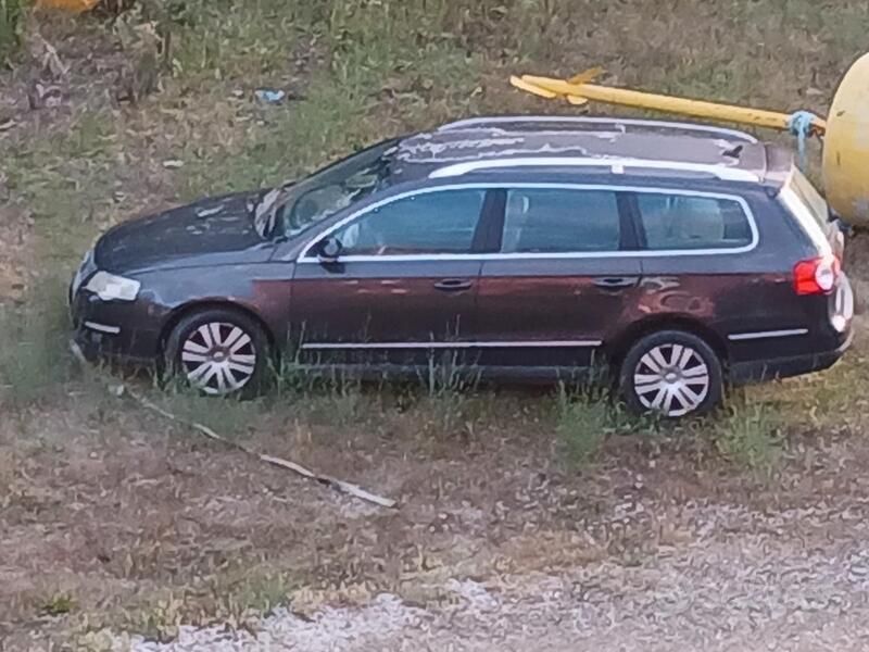 Usata VW Passat 140 CV (102 kW) 2007 Marrone Station wagon