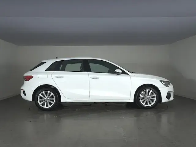 Usata Audi A3 Business 116 CV (85 kW) 2020 Bianco ibis Berlina