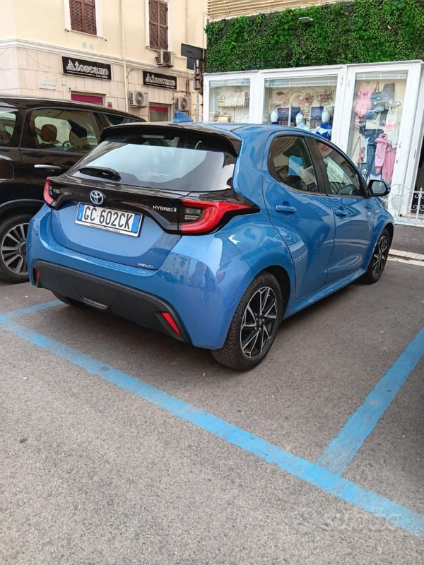 Usata Toyota Yaris Hybrid 2020 Blu Utilitaria