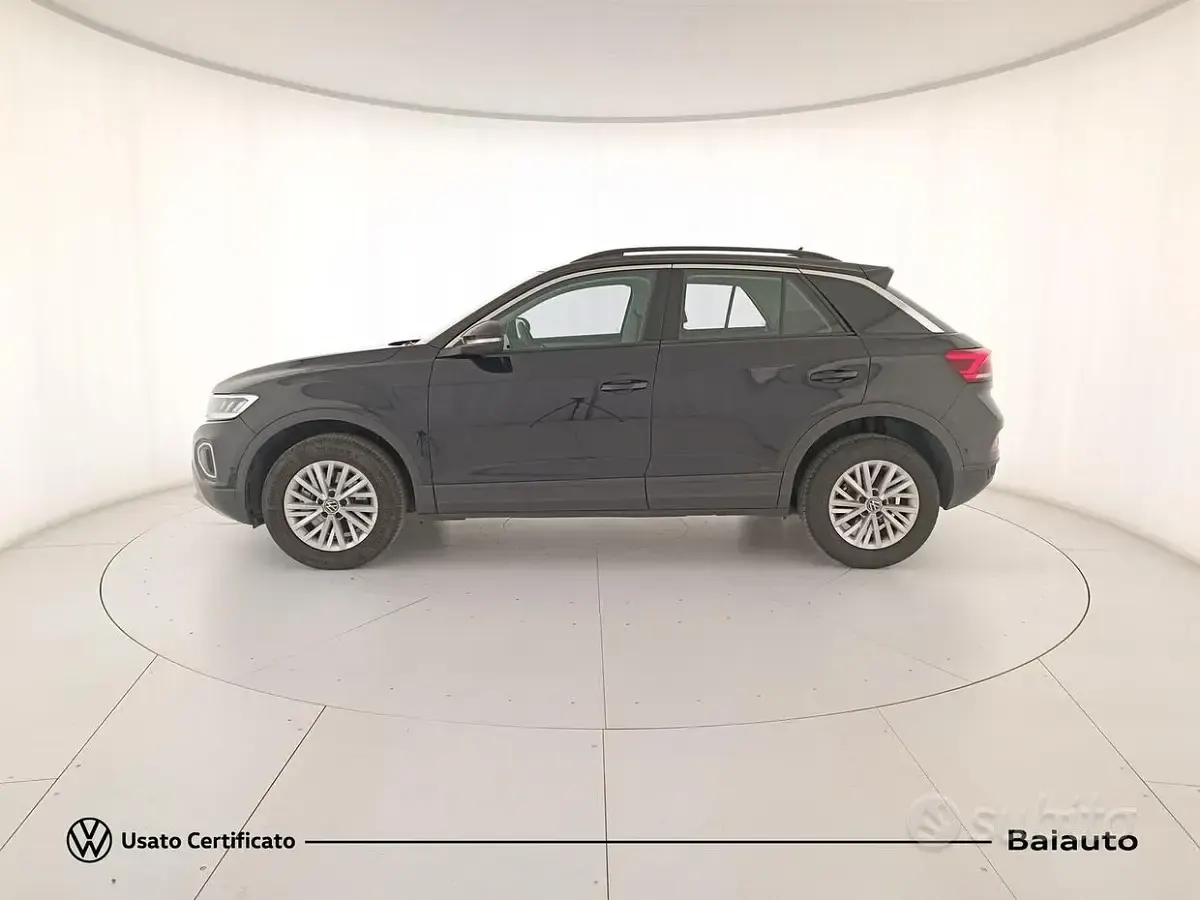 Usata VW T-Roc Life 150 CV (110 kW) 2025 Nero SUV
