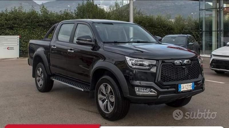 Usata EVO Cross 4 136 CV (100 kW) 2023 Nero Pick-up