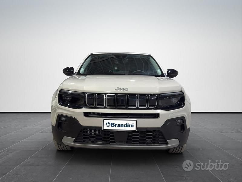 Usata Jeep Avenger Summit 101 CV (74 kW) 2025 Stone SUV