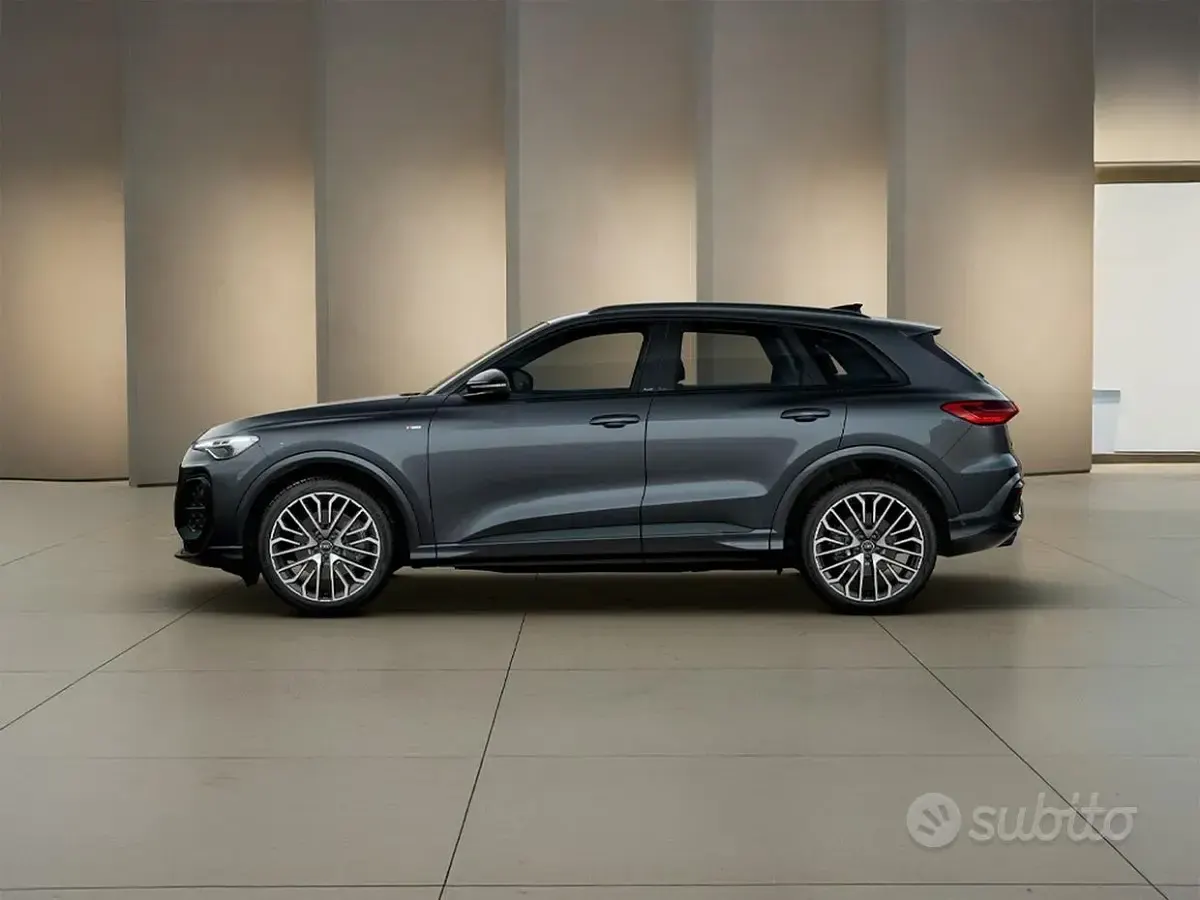 Nuova Audi Q5 S-Line 204 CV (150 kW) 2026 Grigio SUV